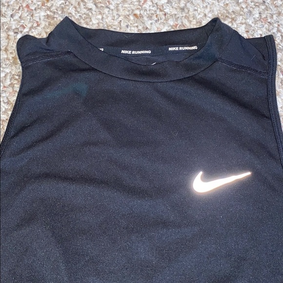 Nike Dri-Fit tank - Picture 3 of 4